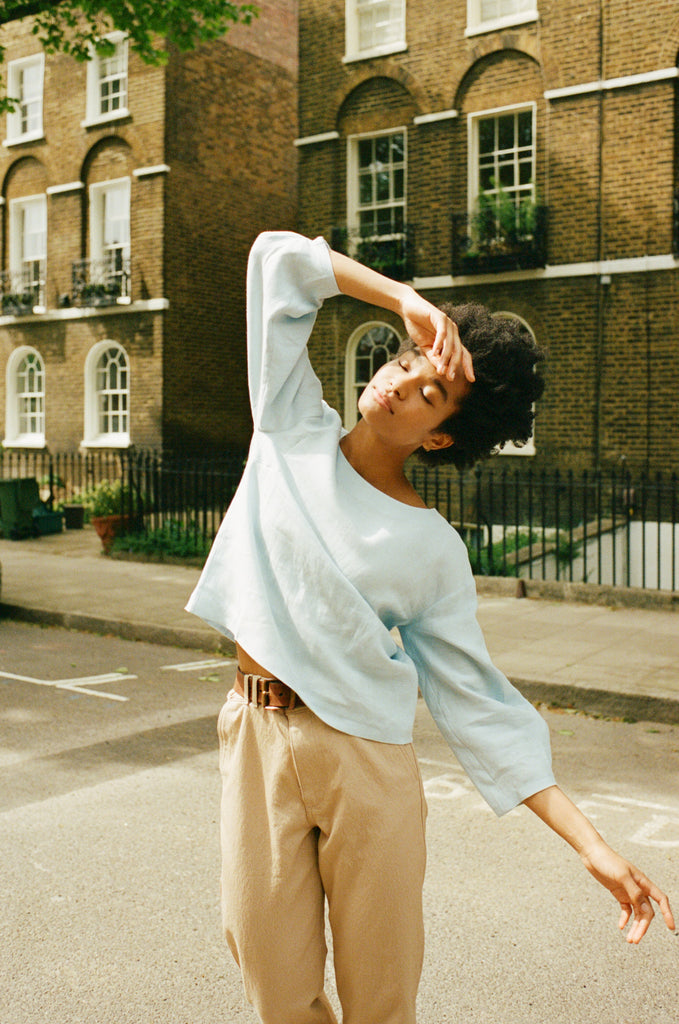 linen blouse Roxane sky
